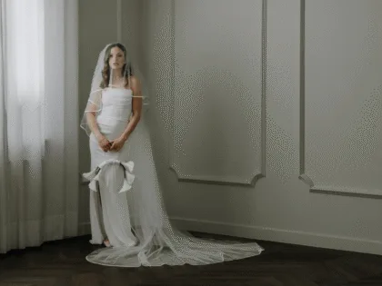 Długi welon katedralny 2,5m z lamówką